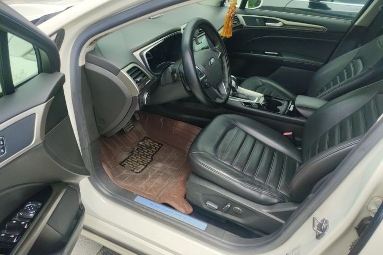 Used Ford Mondeo 2013 2.0L GTDi 200 Fashion Edition Driver Seat