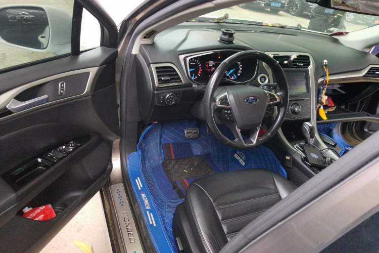Used Ford Mondeo 2013 2.0L GTDi 200 Fashion Edition Driver Seat