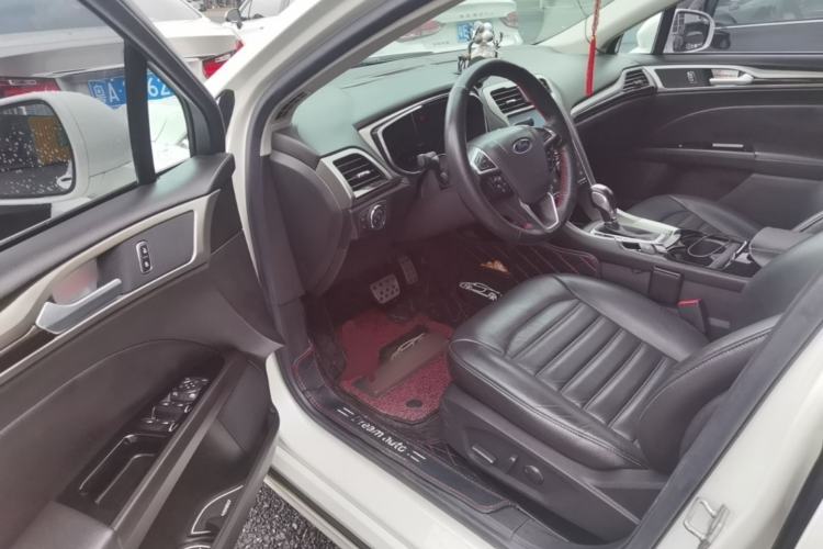 Used Ford Mondeo 2013 2.0L GTDi 200 Fashion Edition Driver Seat