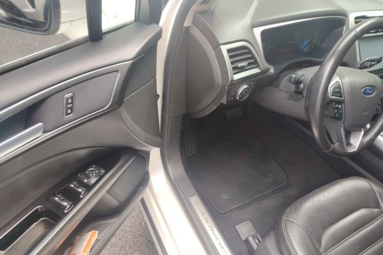 Used Ford Mondeo 2013 1.5L GTDi180 Fashion Edition Driver Seat