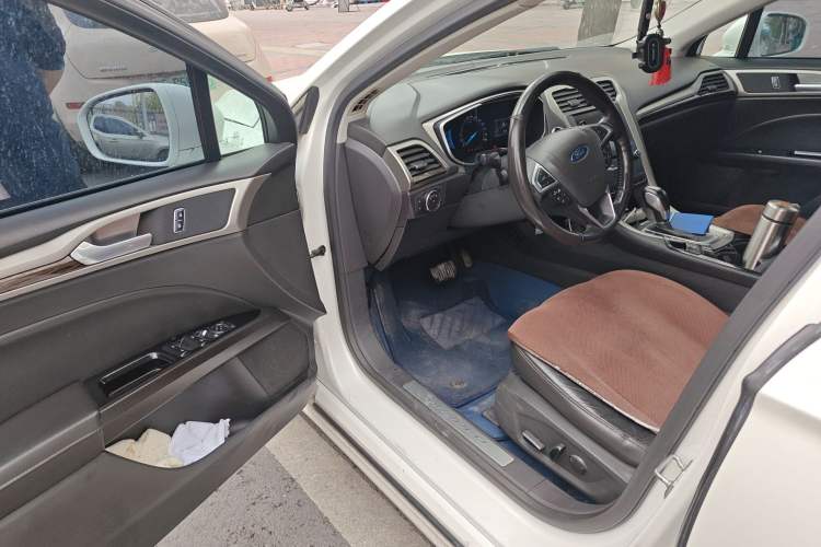 Used Ford Mondeo 2013 2.0L GTDi 200 Luxury Model Driver Seat
