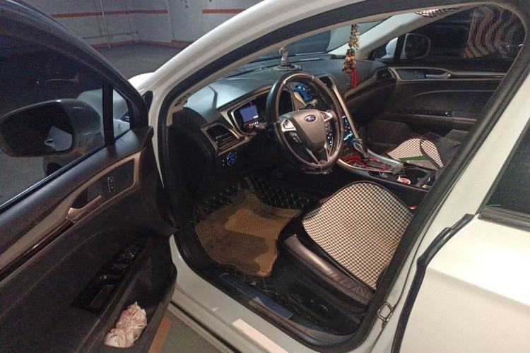 Used Ford Mondeo 2013 2.0L GTDi 200 Fashion Edition Driver Seat