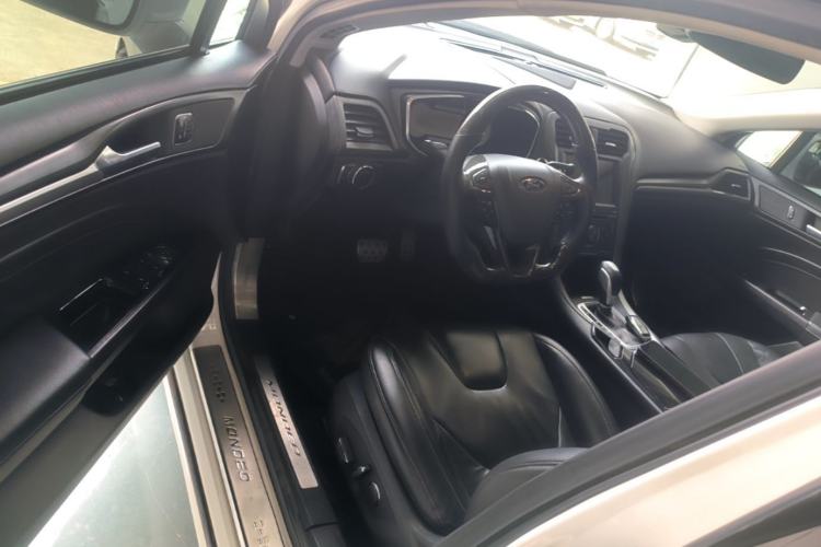 Used Ford Mondeo 2013 2.0L GTDi240 Luxury Sport Model Driver Seat