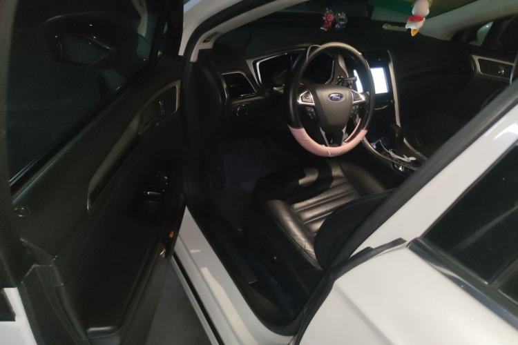 Used Ford Mondeo 2013 2.0L GTDi 200 Luxury Model Driver Seat
