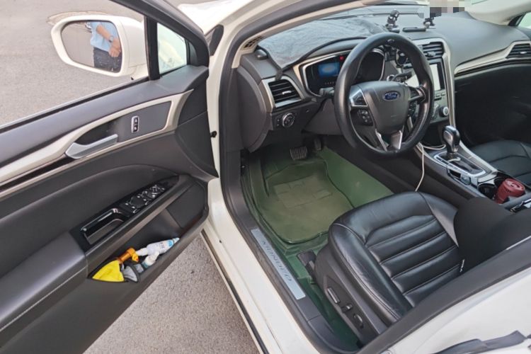 Used Ford Mondeo 2013 2.0L GTDi 200 Fashion Edition Driver Seat