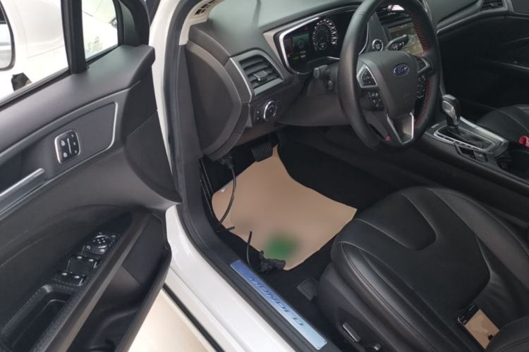 Used Ford Mondeo 2013 2.0L GTDi240 Luxury Sport Model Driver Seat