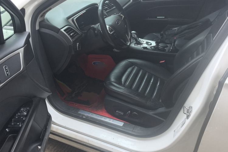 Used Ford Mondeo 2013 2.0L GTDi 200 Fashion Edition Driver Seat