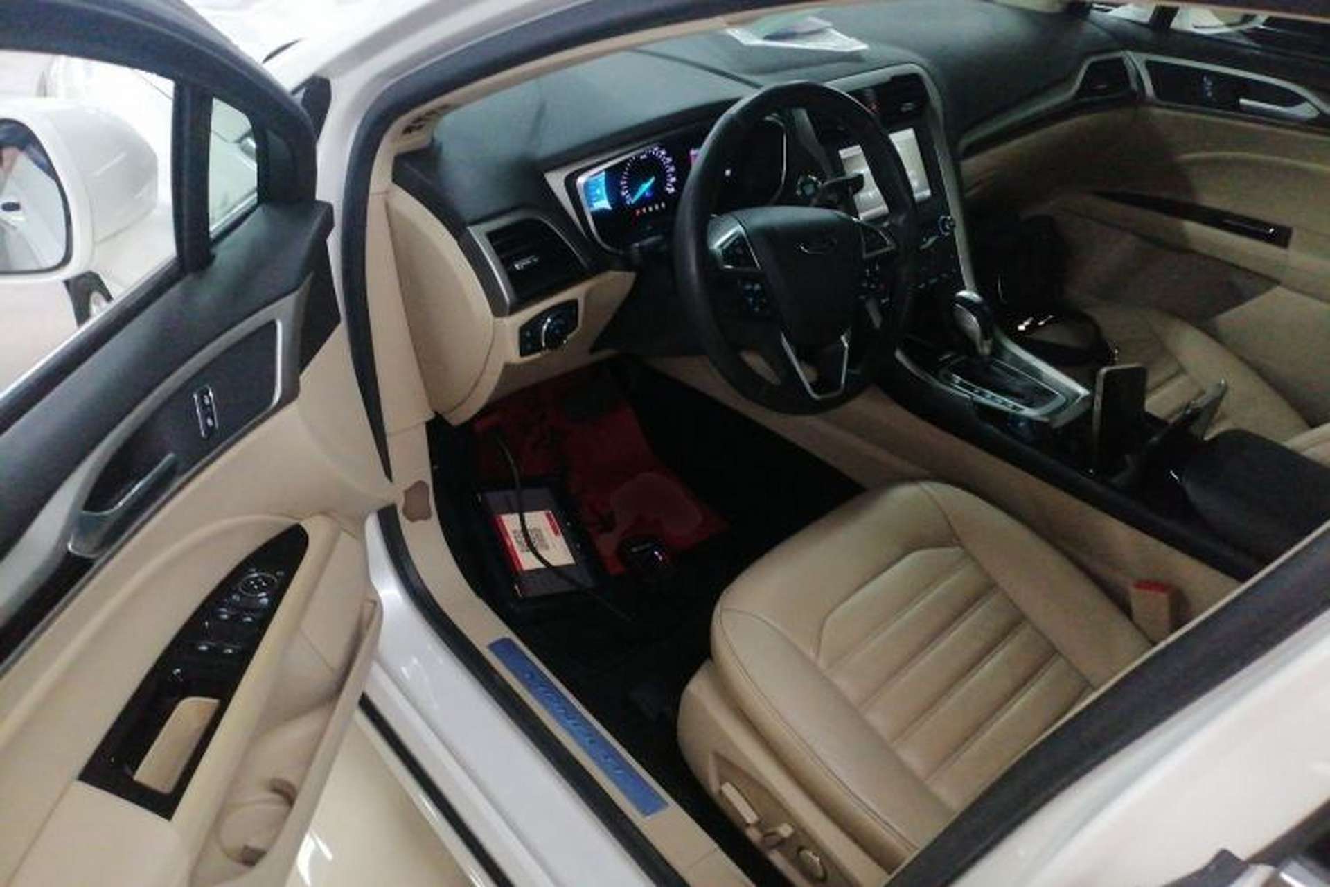 Used Ford Mondeo 2013 2.0L GTDi 200 Luxury Model Driver Seat