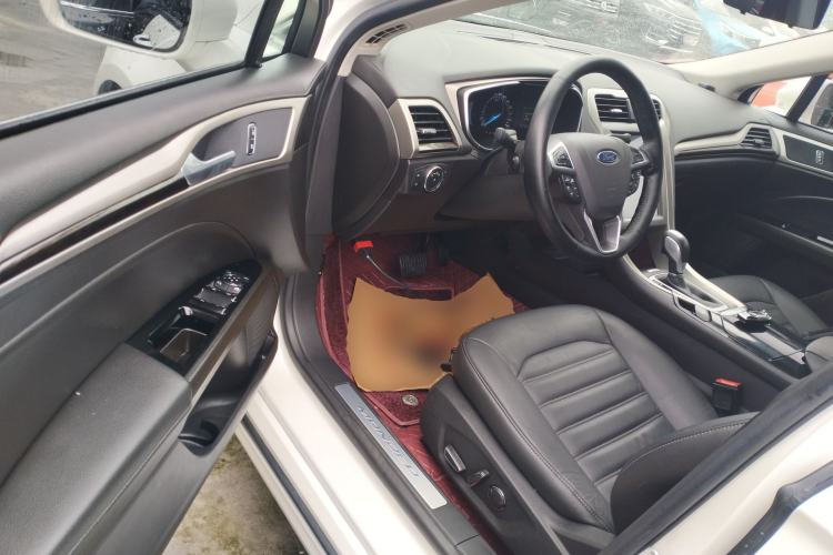 Used Ford Mondeo 2013 2.0L GTDi 200 Luxury Model Driver Seat