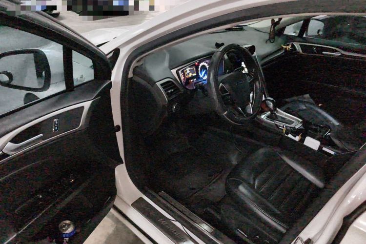 Used Ford Mondeo 2013 2.0L GTDi 200 Luxury Model Driver Seat