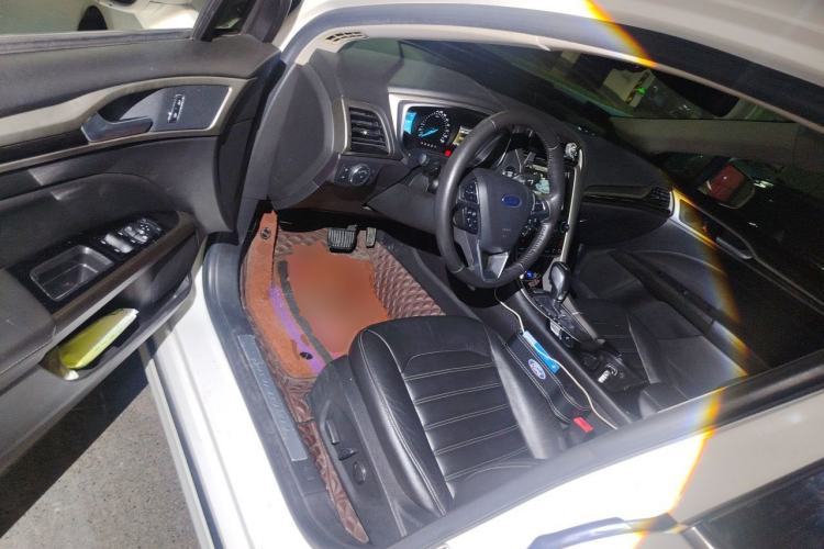 Used Ford Mondeo 2013 2.0L GTDi 200 Luxury Model Driver Seat