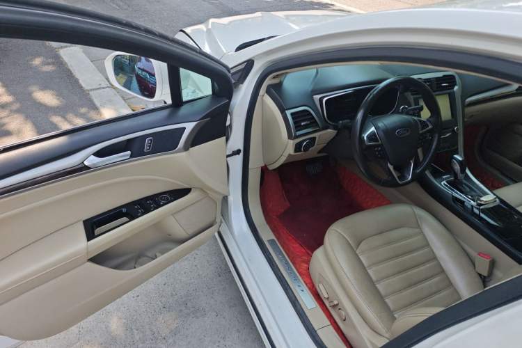 Used Ford Mondeo 2013 2.0L GTDi 200 Fashion Edition Driver Seat