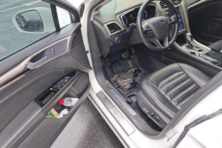 Used Ford Mondeo 2013 2.0L GTDi 200 Fashion Edition Driver Seat
