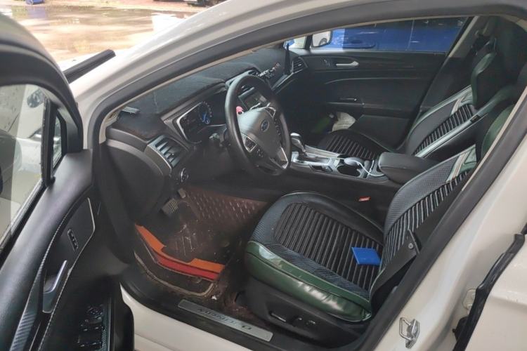 Used Ford Mondeo 2013 2.0L GTDi 200 Fashion Edition Driver Seat
