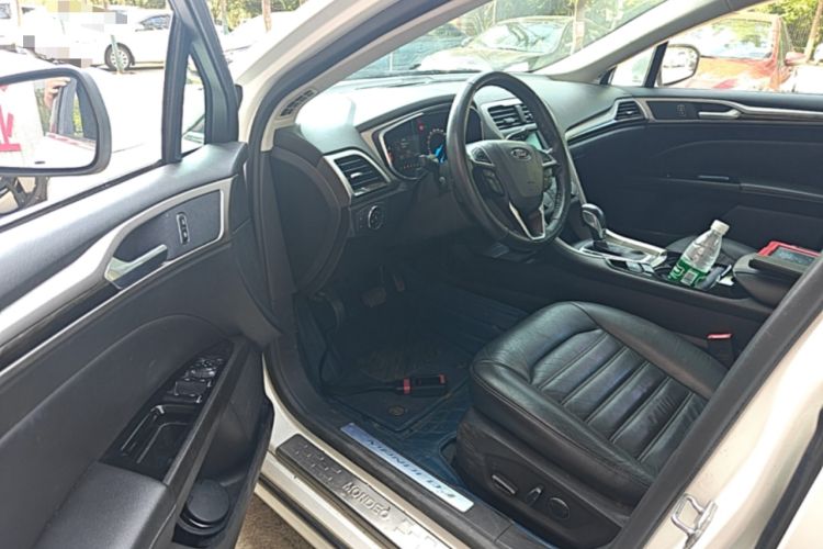 Used Ford Mondeo 2013 2.0L GTDi 200 Fashion Edition Driver Seat