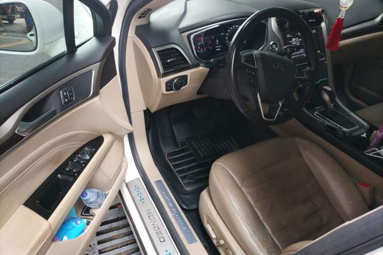 Used Ford Mondeo 2013 2.0L GTDi240 Flagship Edition Driver Seat
