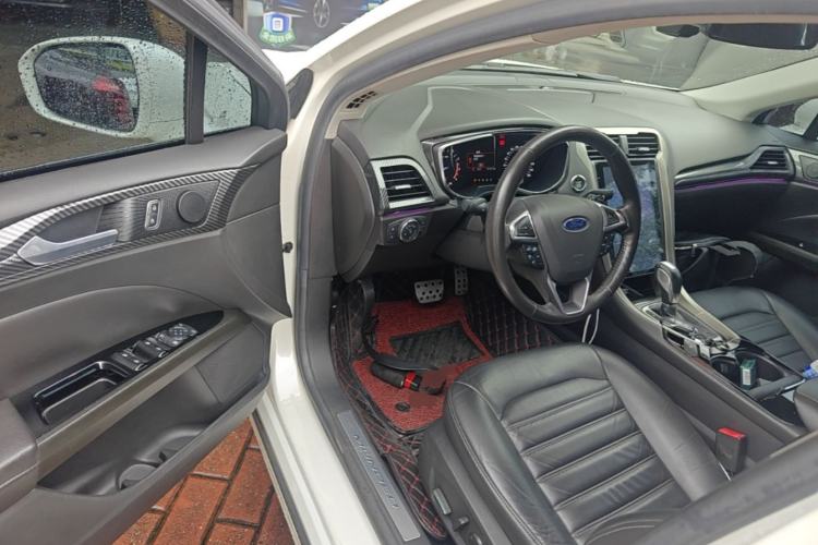 Used Ford Mondeo 2013 2.0L GTDi 200 Fashion Edition Driver Seat
