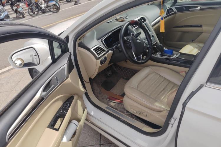 Used Ford Mondeo 2013 2.0L GTDi 200 Luxury Model Driver Seat