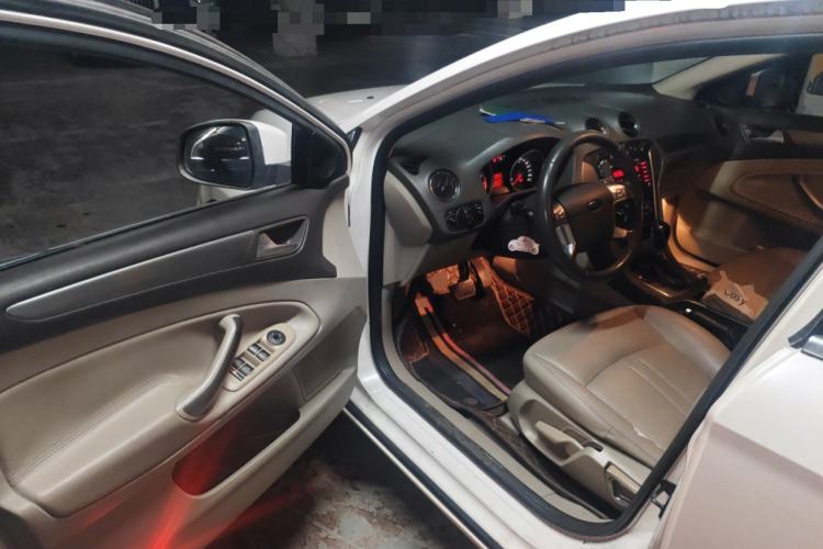 Used Ford Mondeo 2013 2.3L Fashion Edition Driver Seat