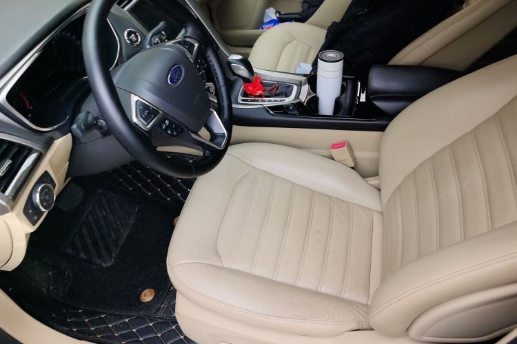 Used Ford Mondeo 2013 2.0L GTDi 200 Fashion Edition Driver Seat