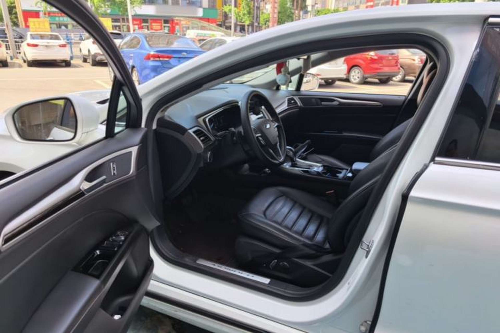 Used Ford Mondeo 2013 2.0L GTDi 200 Luxury Model Driver Seat