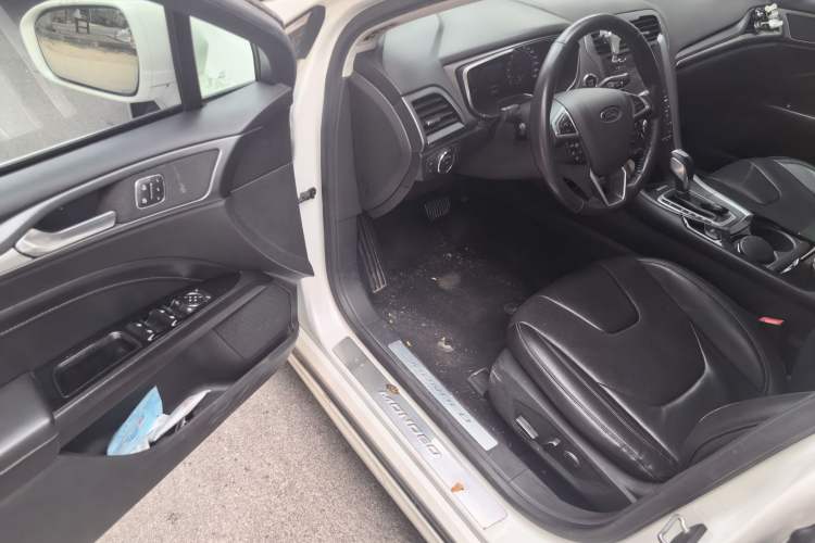 Used Ford Mondeo 2013 2.0L GTDi240 Luxury Sport Model Driver Seat