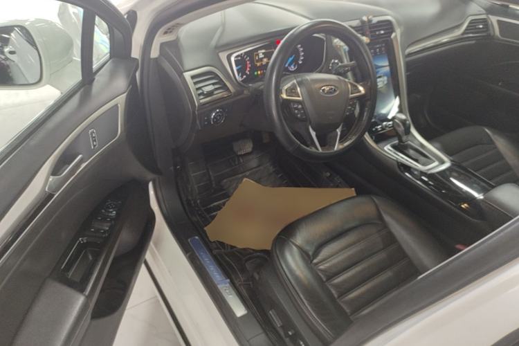 Used Ford Mondeo 2013 2.0L GTDi 200 Fashion Edition Driver Seat