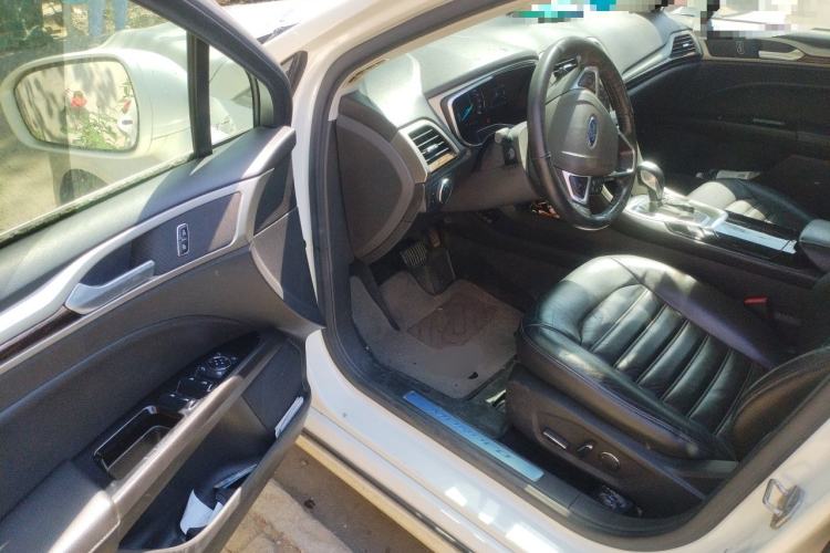 Used Ford Mondeo 2013 2.0L GTDi 200 Luxury Model Driver Seat