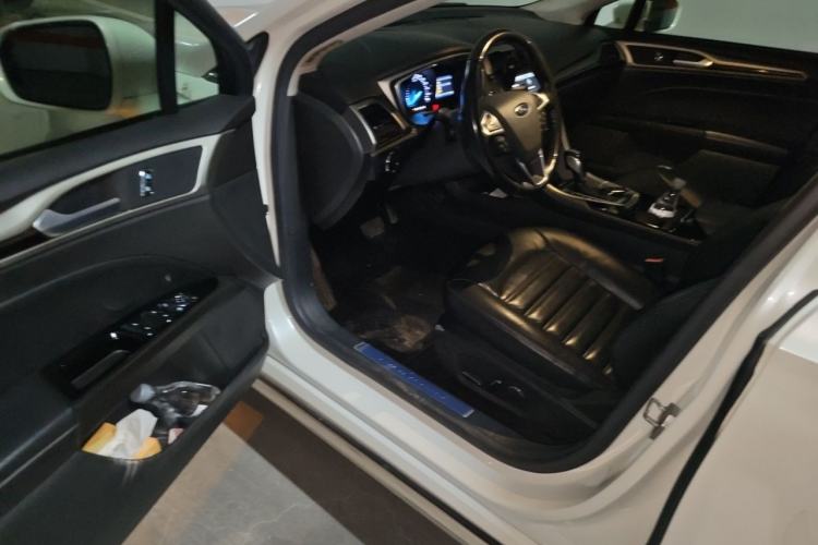 Used Ford Mondeo 2013 2.0L GTDi 200 Luxury Model Driver Seat