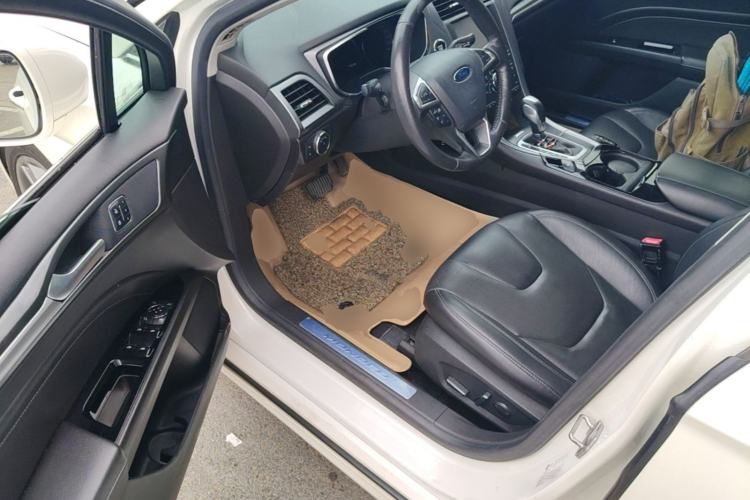 Used Ford Mondeo 2013 2.0L GTDi240 Luxury Sport Model Driver Seat