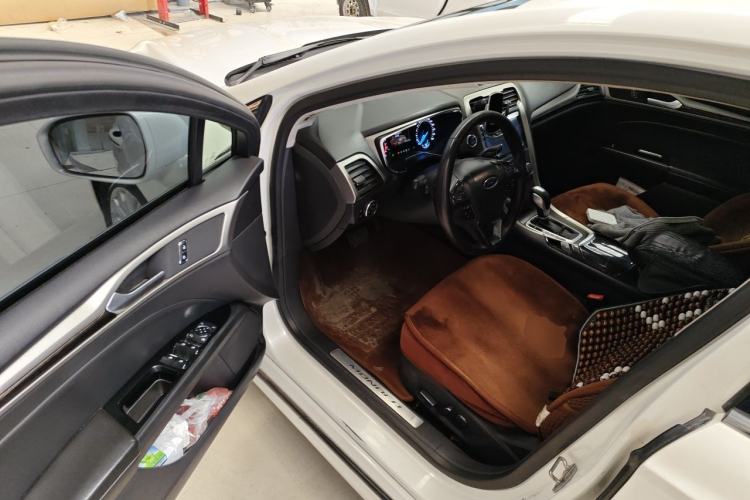 Used Ford Mondeo 2013 2.0L GTDi 200 Fashion Edition Driver Seat