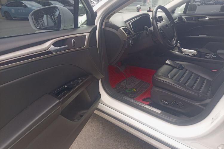 Used Ford Mondeo 2013 2.0L GTDi 200 Luxury Model Driver Seat