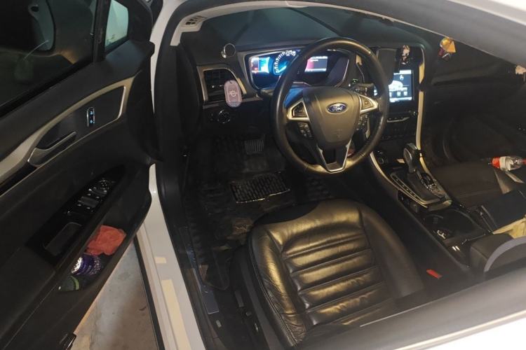 Used Ford Mondeo 2013 2.0L GTDi 200 Luxury Model Driver Seat