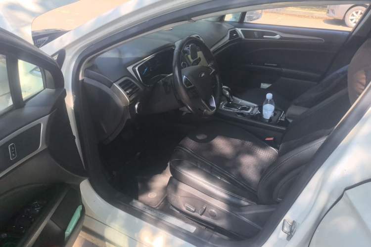Used Ford Mondeo 2013 2.0L GTDi 200 Luxury Model Driver Seat