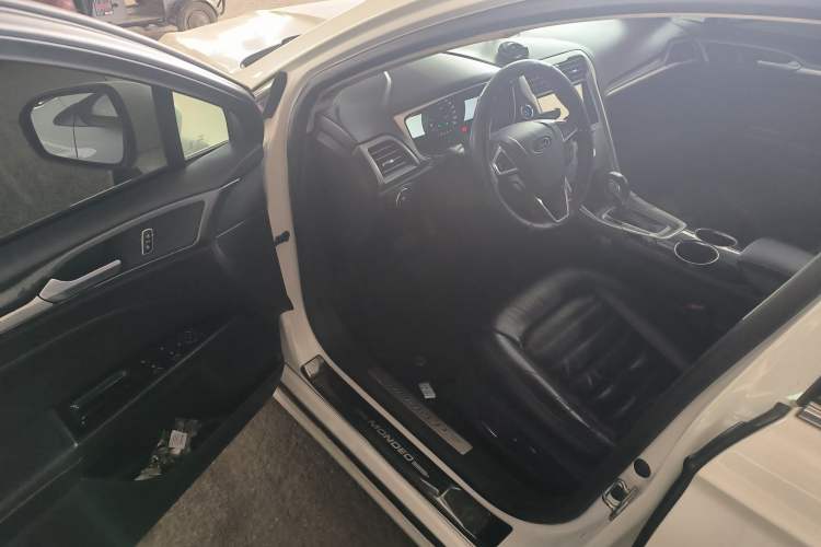 Used Ford Mondeo 2013 1.5L GTDi180 Fashion Edition Driver Seat