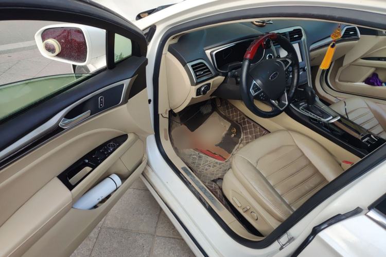 Used Ford Mondeo 2013 2.0L GTDi 200 Luxury Model Driver Seat