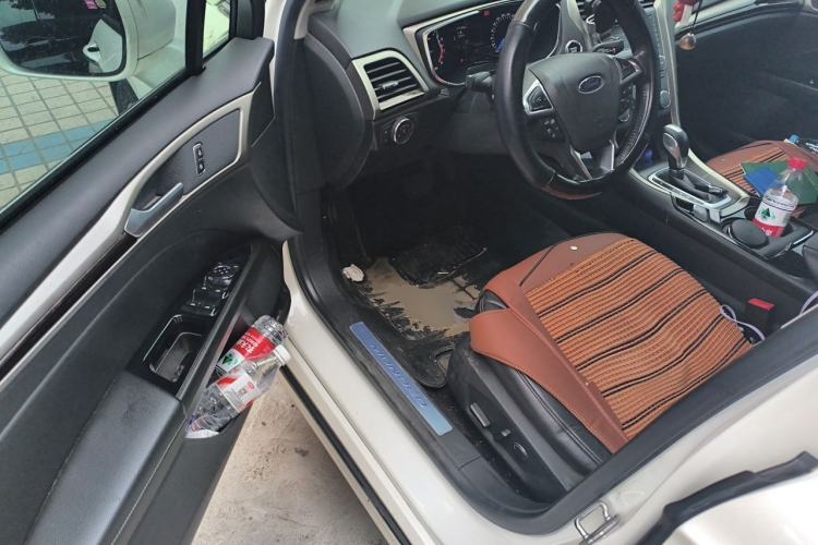 Used Ford Mondeo 2013 2.0L GTDi 200 Fashion Edition Driver Seat