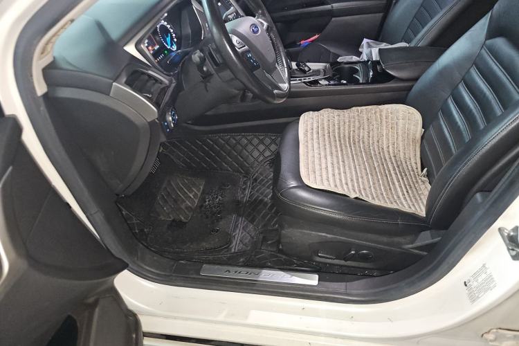 Used Ford Mondeo 2013 2.0L GTDi 200 Fashion Edition Driver Seat