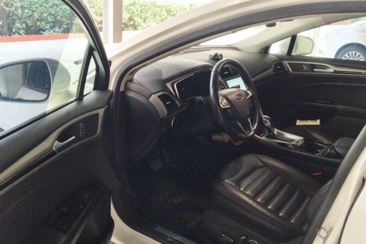 Used Ford Mondeo 2013 2.0L GTDi 200 Luxury Model Driver Seat
