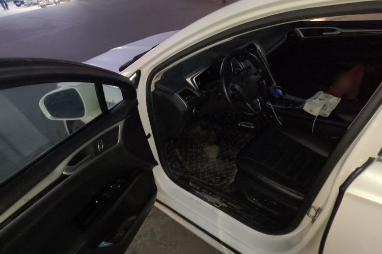 Used Ford Mondeo 2013 2.0L GTDi 200 Fashion Edition Driver Seat