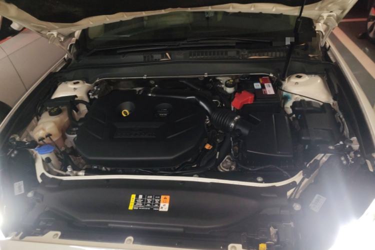 Used Ford Mondeo 2013 2.0L GTDi 200 Luxury Model Engine Bay