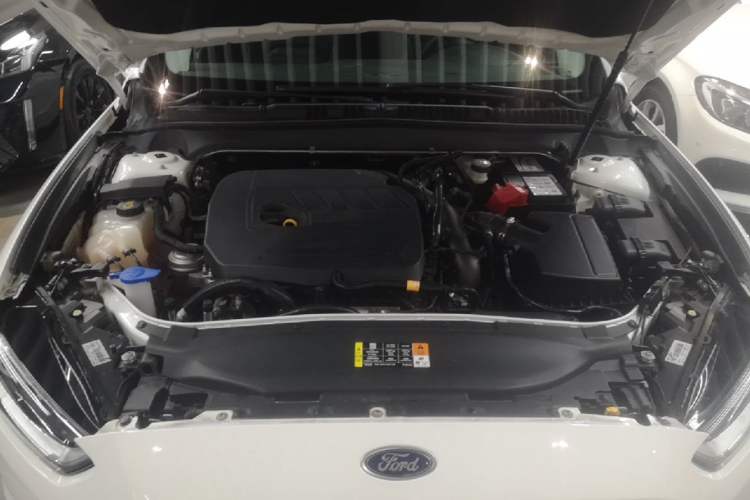 Used Ford Mondeo 2013 1.5L GTDi180 Fashion Edition Engine Bay