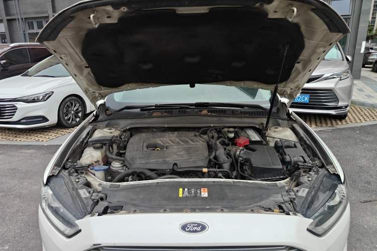 Used Ford Mondeo 2013 1.5L GTDi180 Fashion Edition Engine Bay