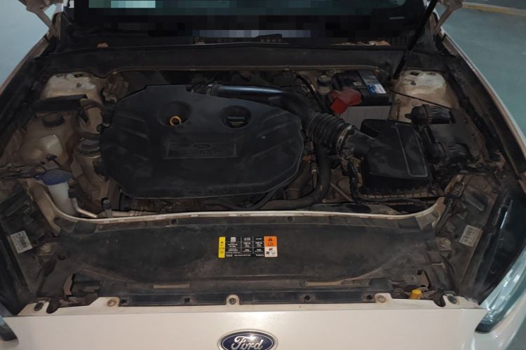 Used Ford Mondeo 2013 2.0L GTDi 200 Luxury Model Engine Bay