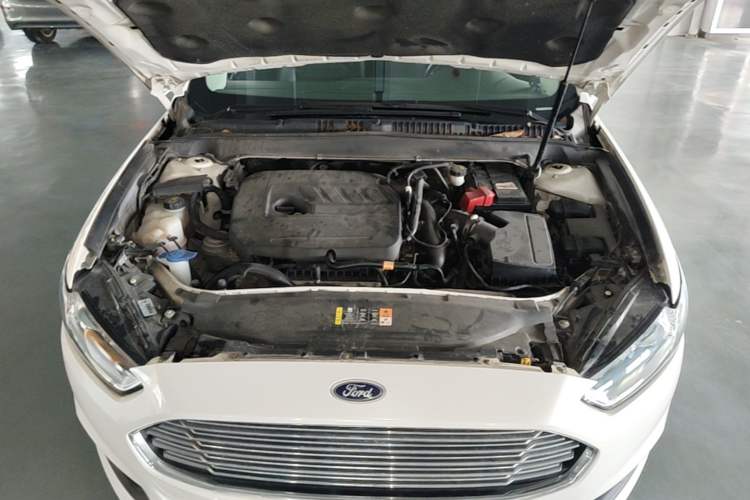 Used Ford Mondeo 2013 1.5L GTDi180 Fashion Edition Engine Bay