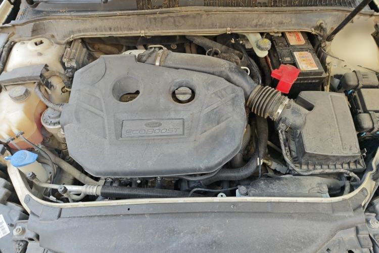Used Ford Mondeo 2013 2.0L GTDi 200 Fashion Edition Engine Bay
