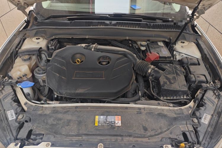 Used Ford Mondeo 2013 2.0L GTDi240 Flagship Edition Engine Bay