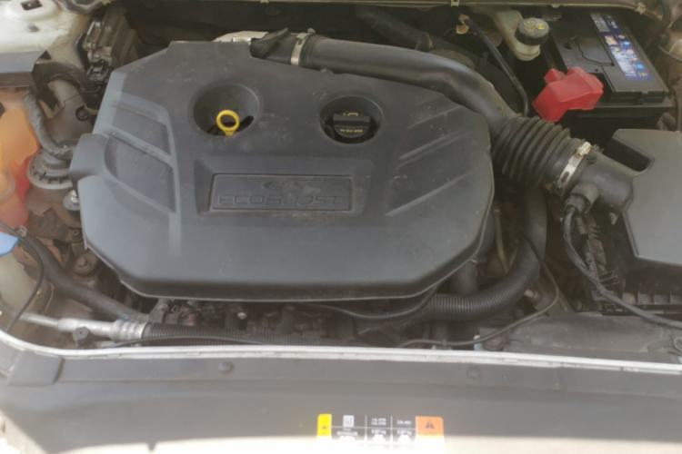 Used Ford Mondeo 2013 2.0L GTDi 200 Luxury Model Engine Bay