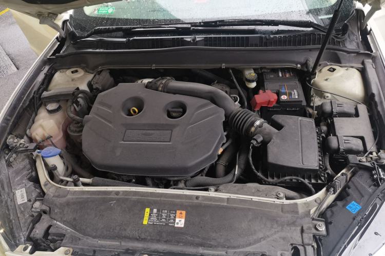 Used Ford Mondeo 2013 2.0L GTDi 200 Luxury Model Engine Bay