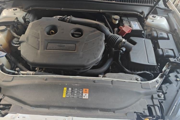 Used Ford Mondeo 2013 2.0L GTDi 200 Luxury Model Engine Bay